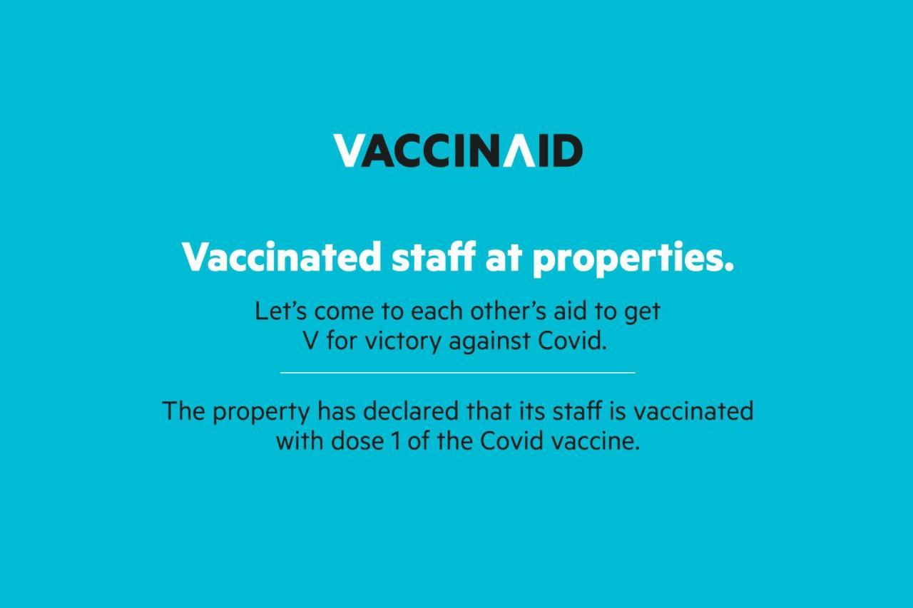 Vaccinated Staff - Oyo 5515 Hotel Blue Palace Гвалиор Экстерьер фото